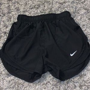 Black Nike shorts